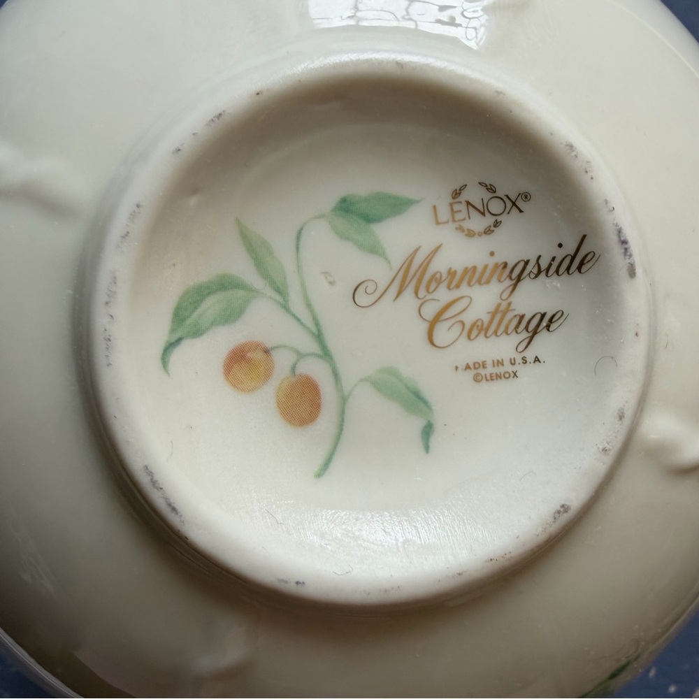 Lenox Morningside Cottage Vase - Picture 3 of 6